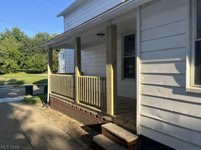 382 Kling Street Property Photo 11
