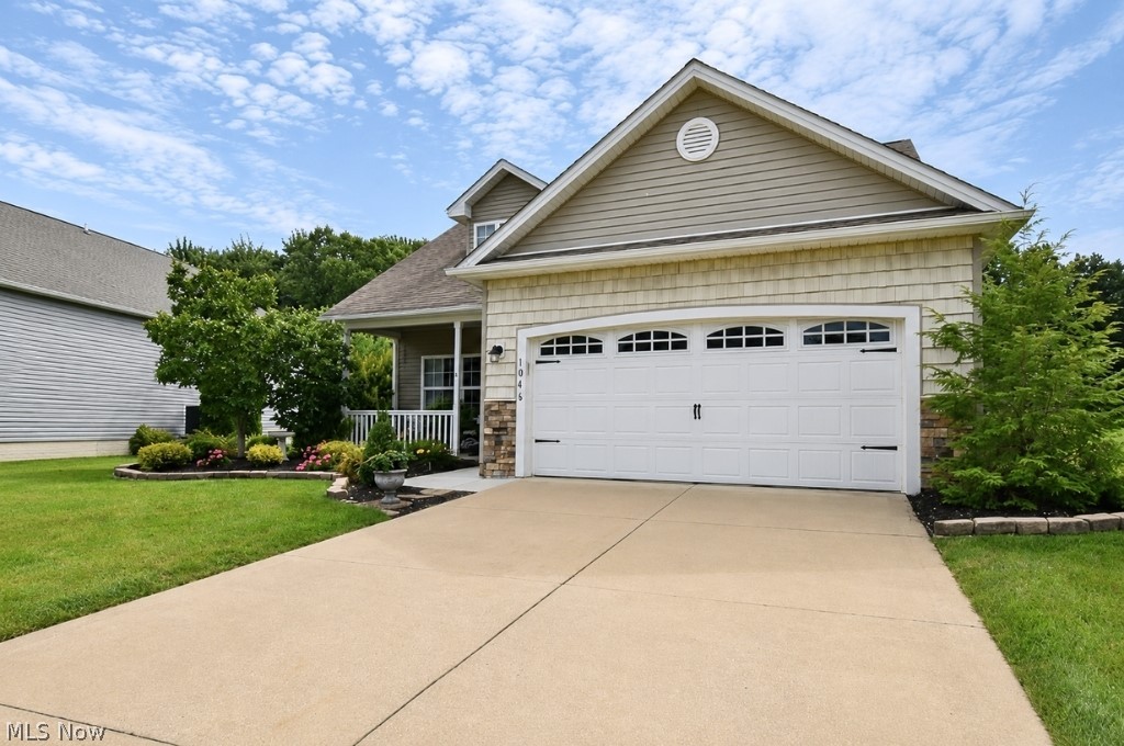 1046 Spring Run Boulevard Property Photo 3