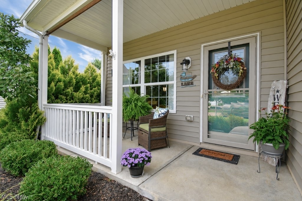 1046 Spring Run Boulevard Property Photo 4