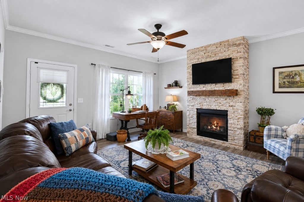 1046 Spring Run Boulevard Property Photo 7