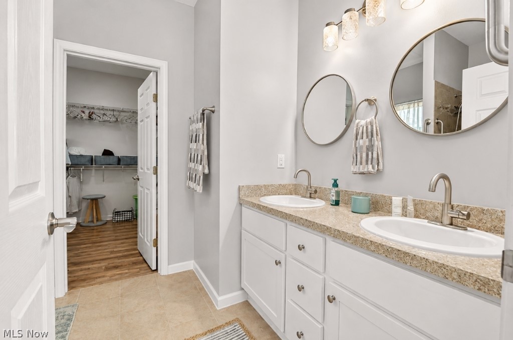 1046 Spring Run Boulevard Property Photo 25