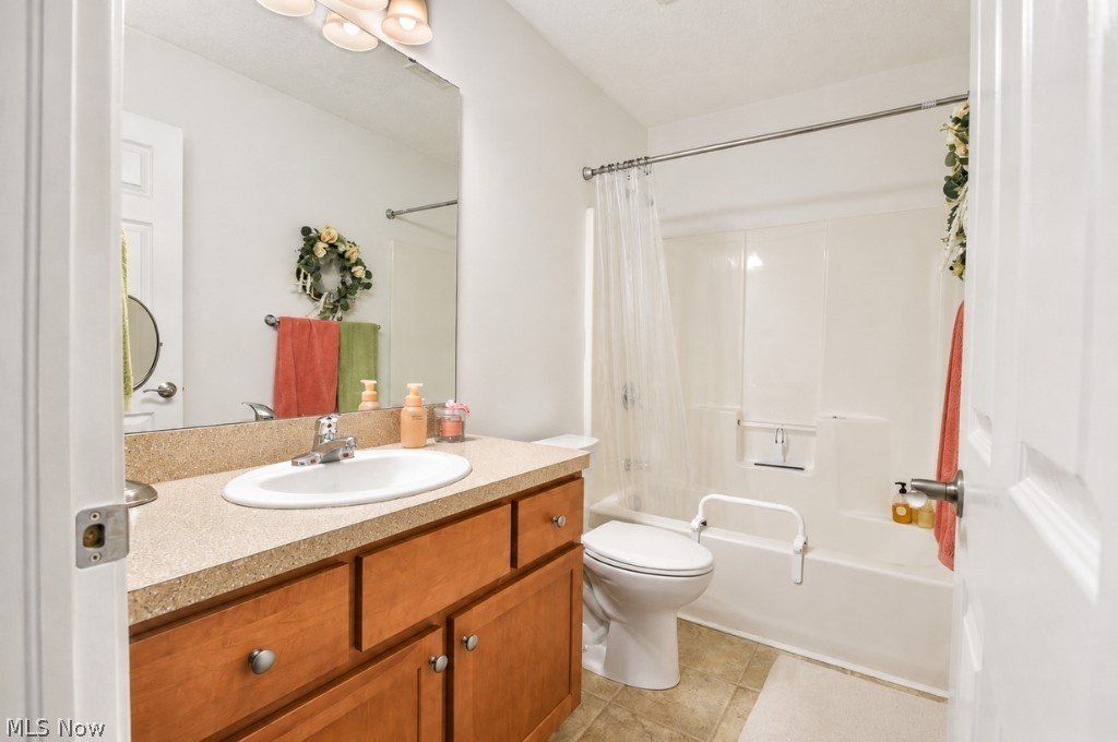 1046 Spring Run Boulevard Property Photo 36