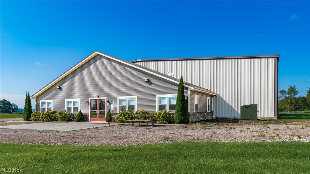 59715 West Road Property Photo 1