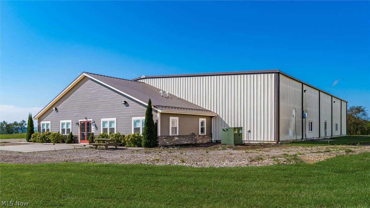 59715 West Road Property Photo 3