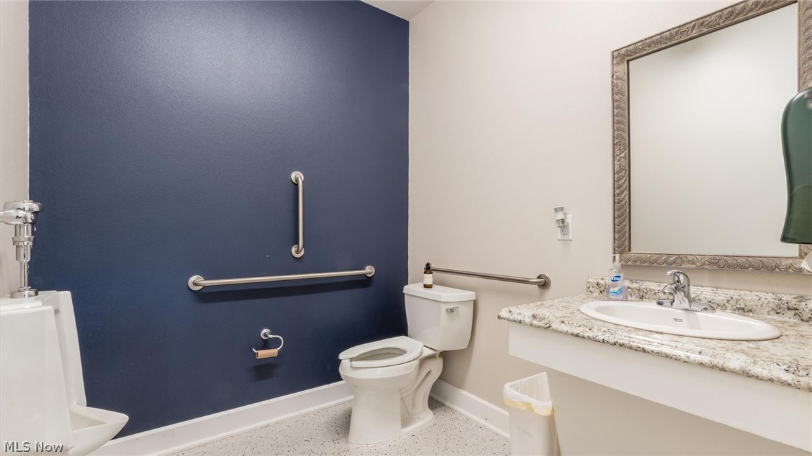 59715 West Road Property Photo 12
