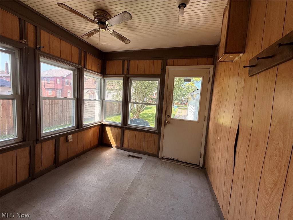 1868 E 34th Street Property Photo 3