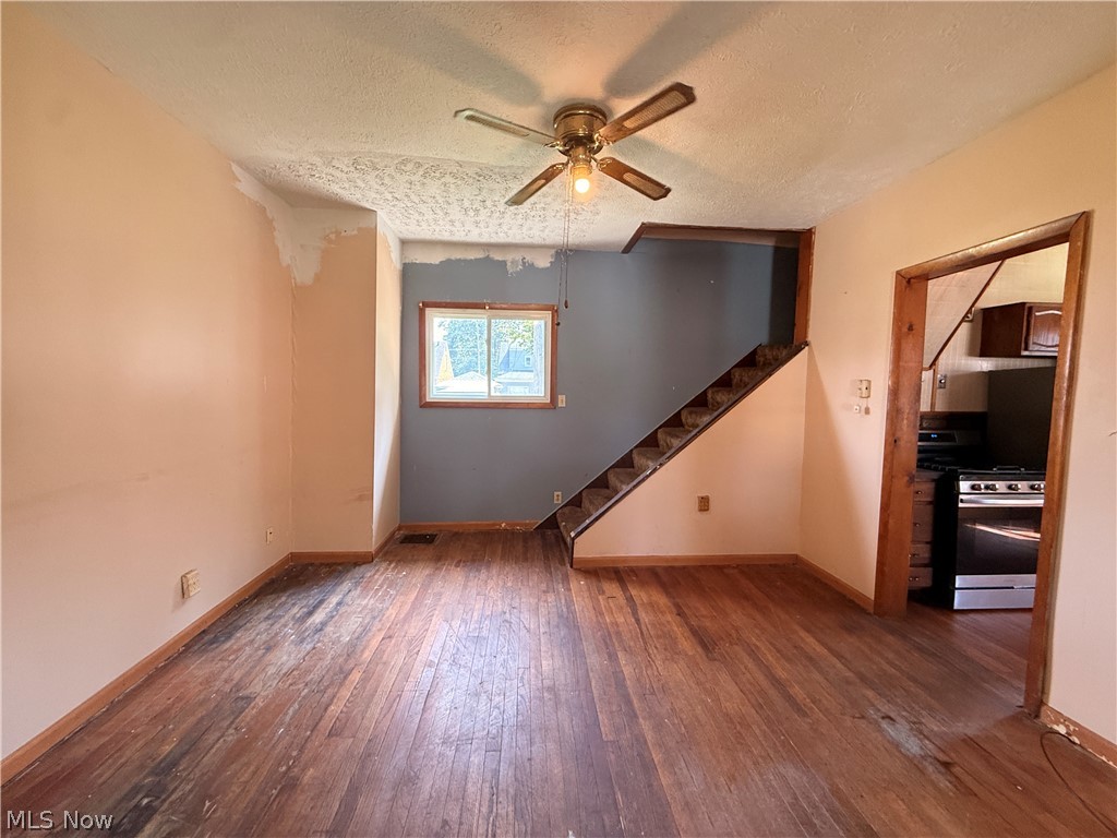 1868 E 34th Street Property Photo 4