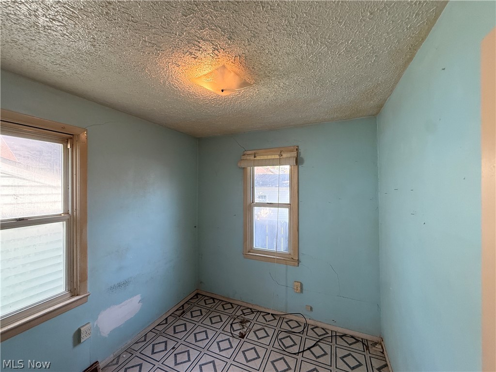1868 E 34th Street Property Photo 8