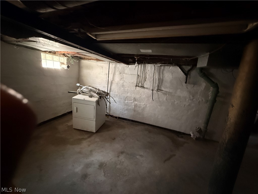 1868 E 34th Street Property Photo 12