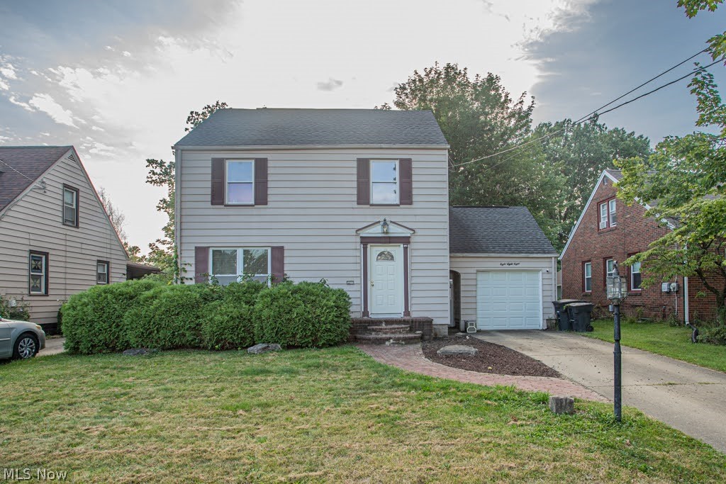 888 Trumbull Avenue Se Property Photo 1