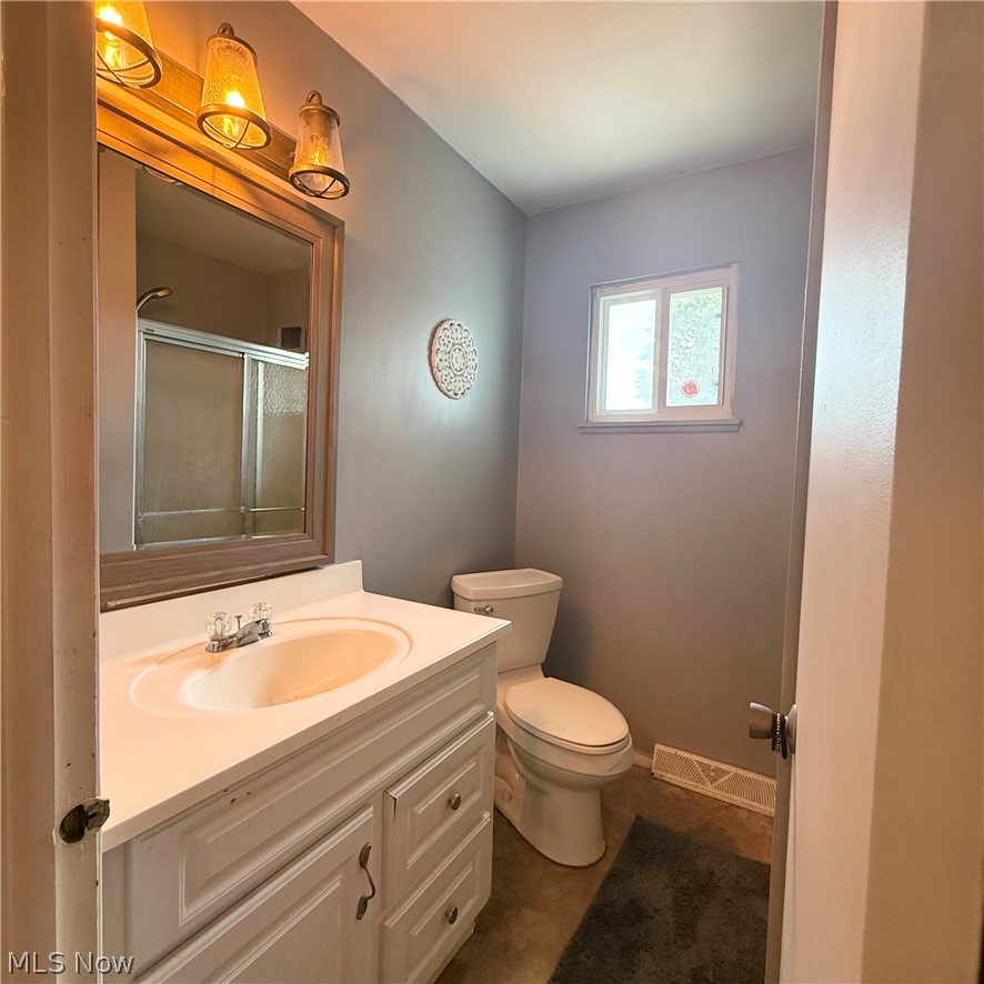 490 Myra Drive Property Photo 8