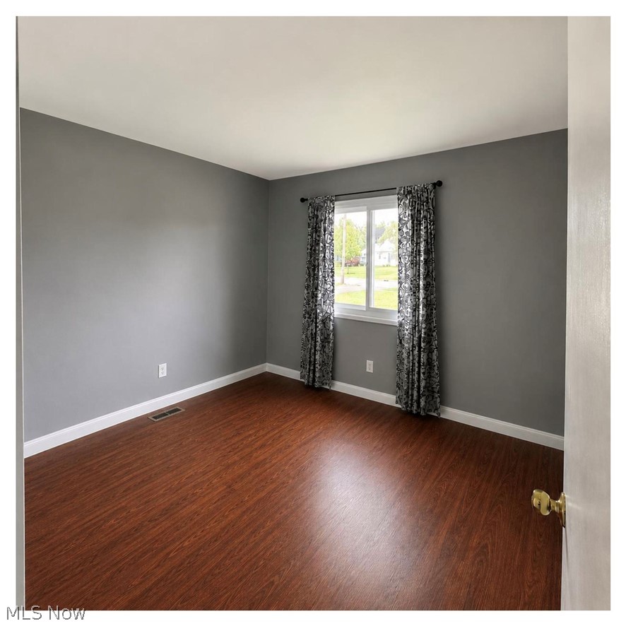 490 Myra Drive Property Photo 12