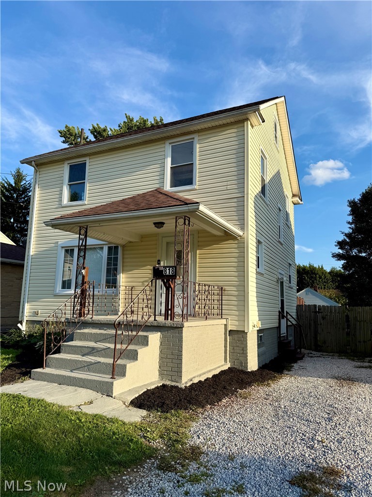 818 Saxon Avenue Property Photo 11