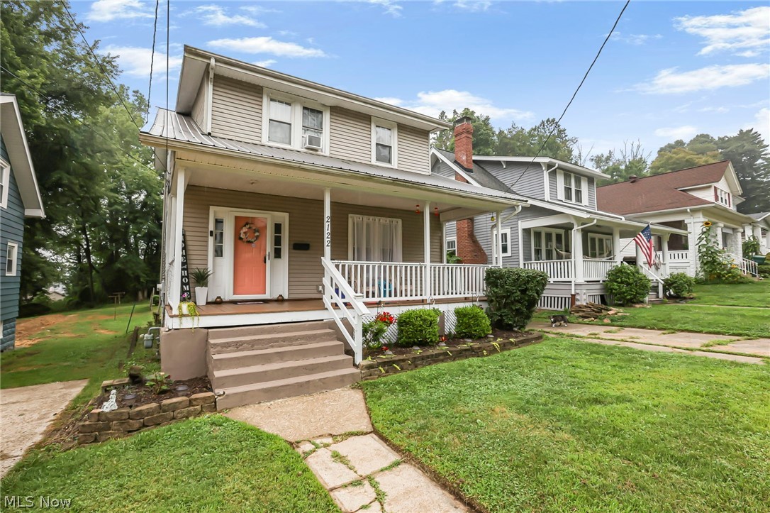 2122 Norwood Boulevard Property Photo 1