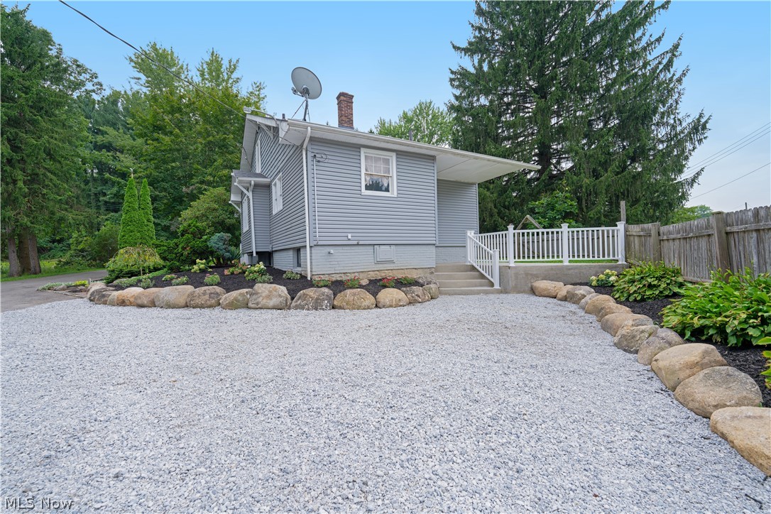 7064 State Route 14 Property Photo 6