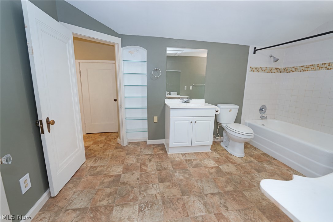 7064 State Route 14 Property Photo 23