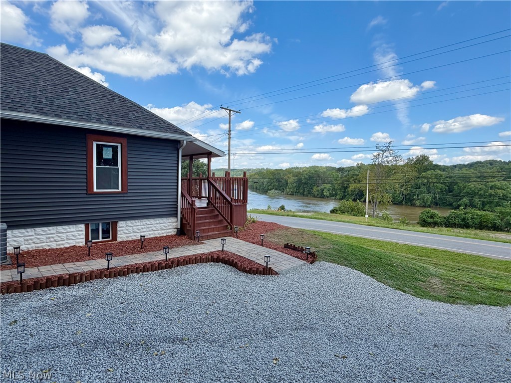 2695 Linden Avenue Property Photo 3