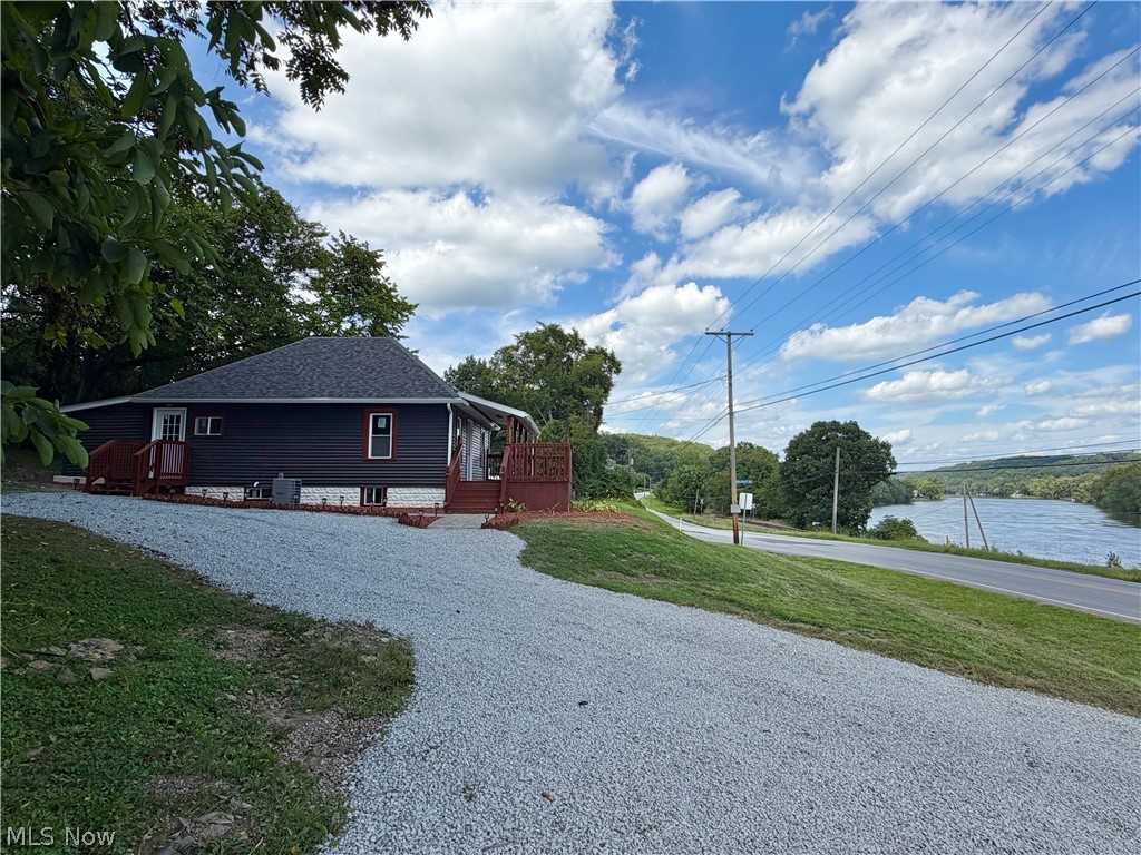 2695 Linden Avenue Property Photo 4