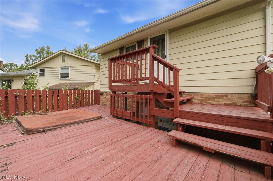744 Edwards Drive Property Photo 8