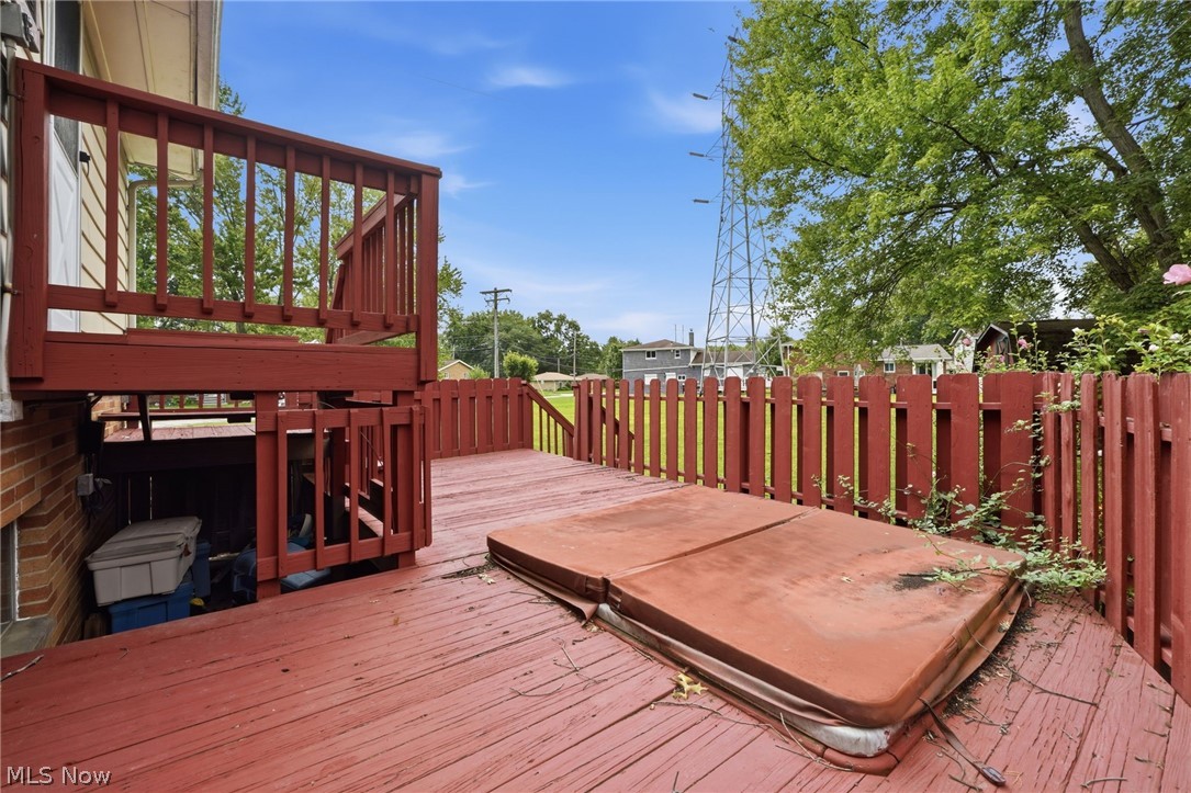 744 Edwards Drive Property Photo 9