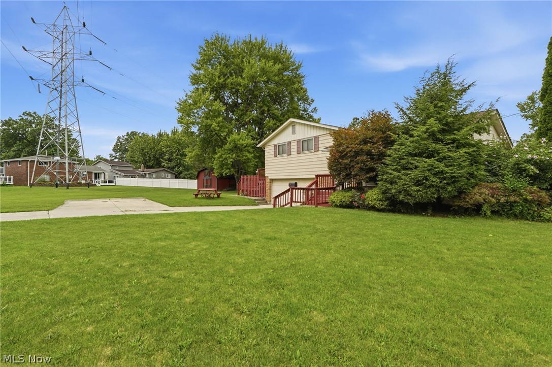 744 Edwards Drive Property Photo 12