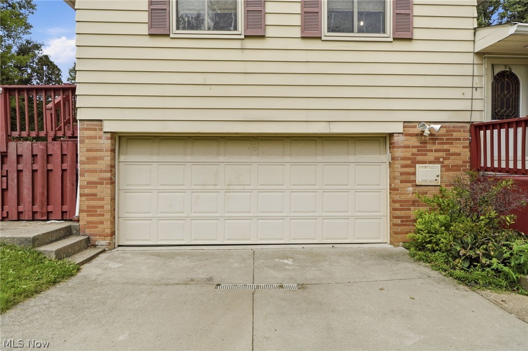 744 Edwards Drive Property Photo 14