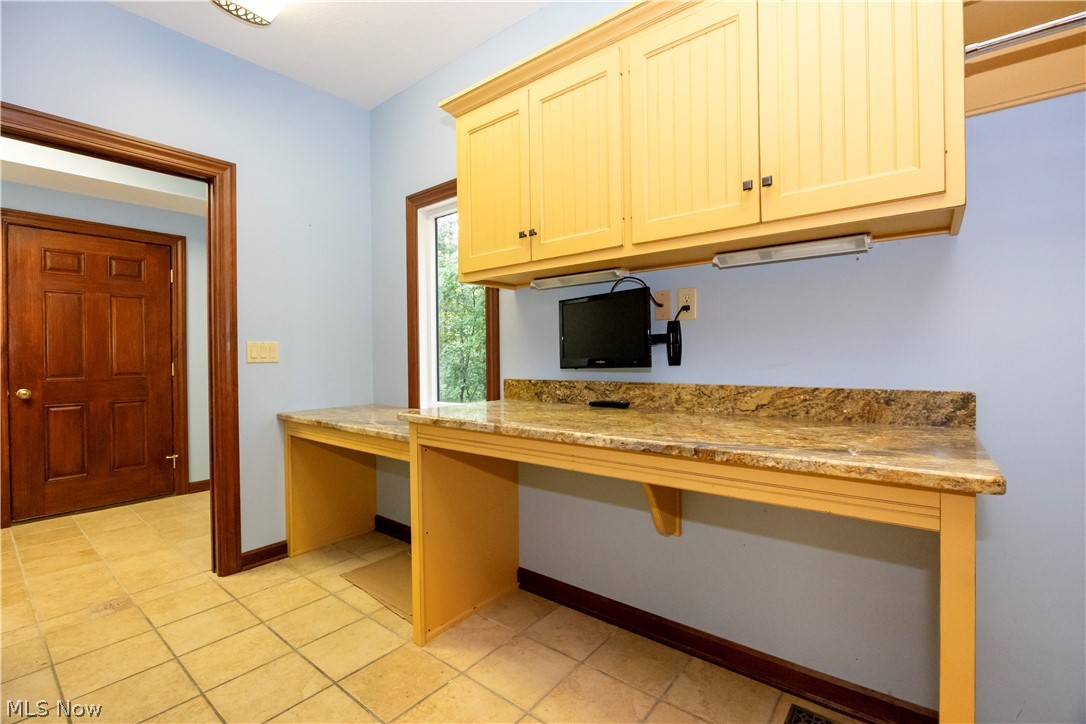 1500 Riffel Road Property Photo 25