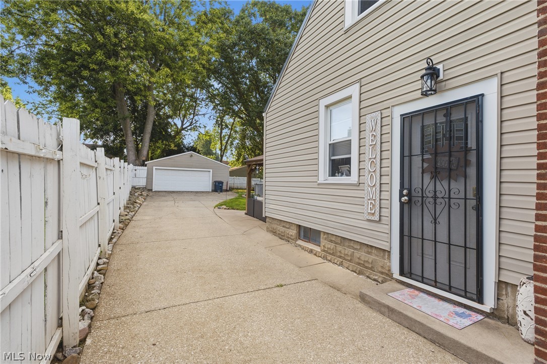 88 Ansel Avenue Property Photo 6