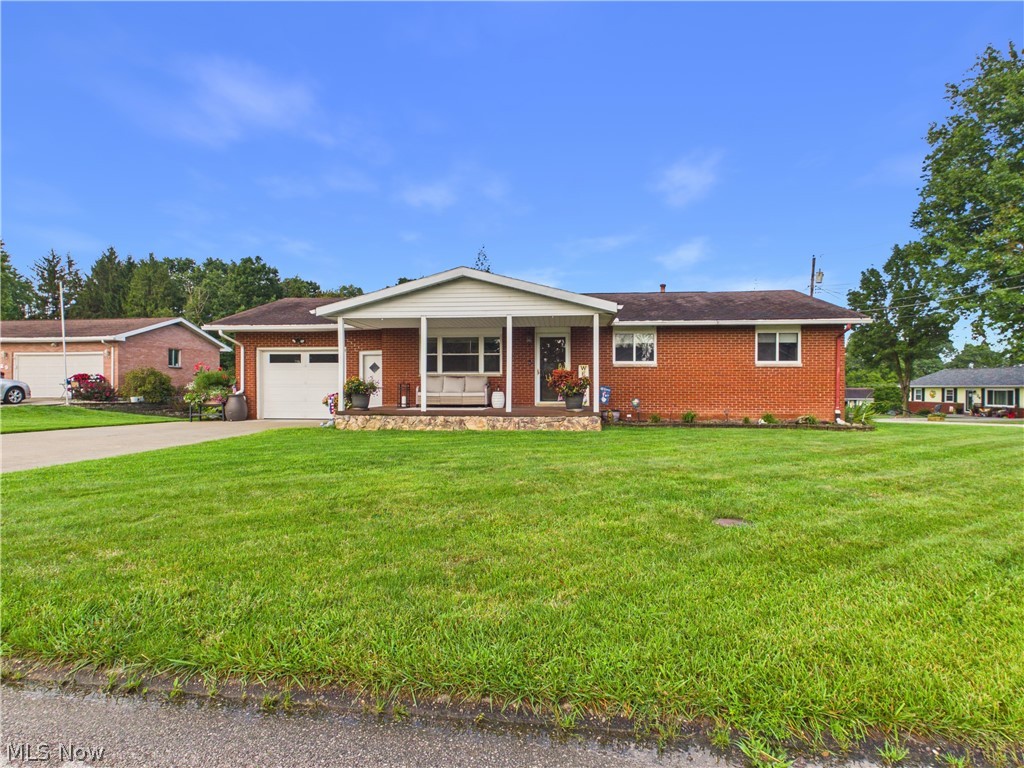 343 Meadow Lane Property Photo 1