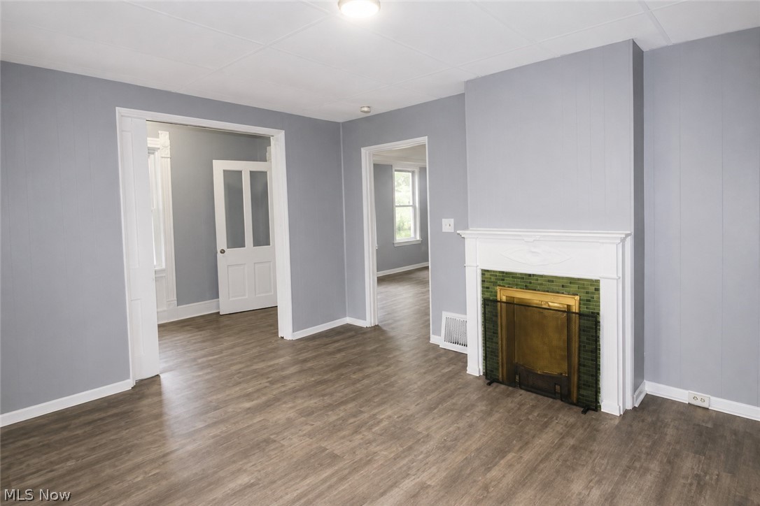 1820 Holmden Avenue Property Photo 1
