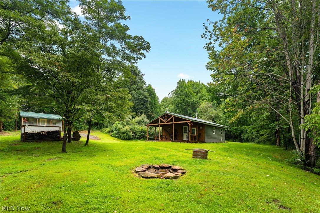 17881 Horseshoe Bend Road E Property Photo 3