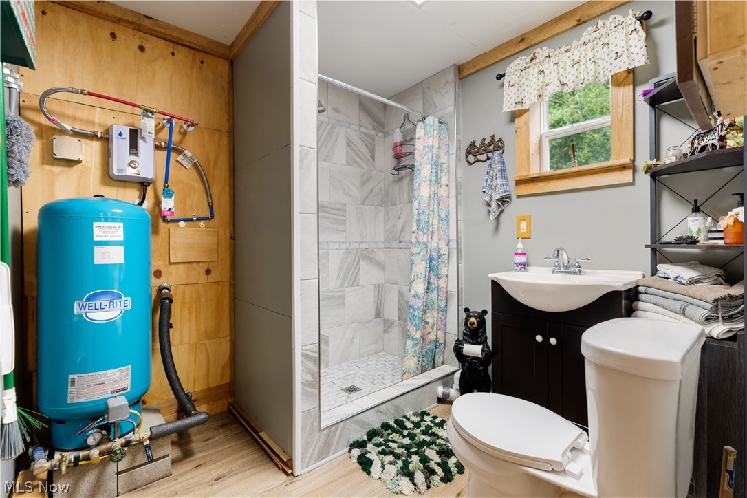 17881 Horseshoe Bend Road E Property Photo 11