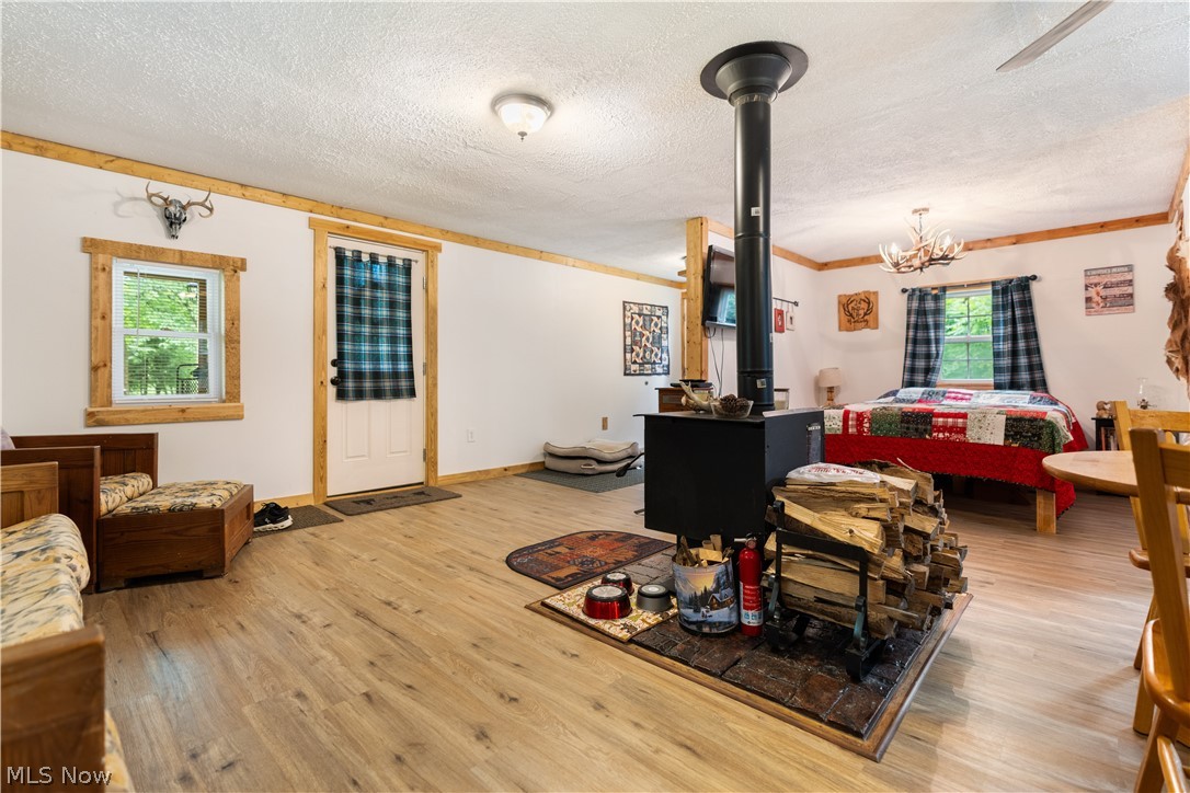 17881 Horseshoe Bend Road E Property Photo 17