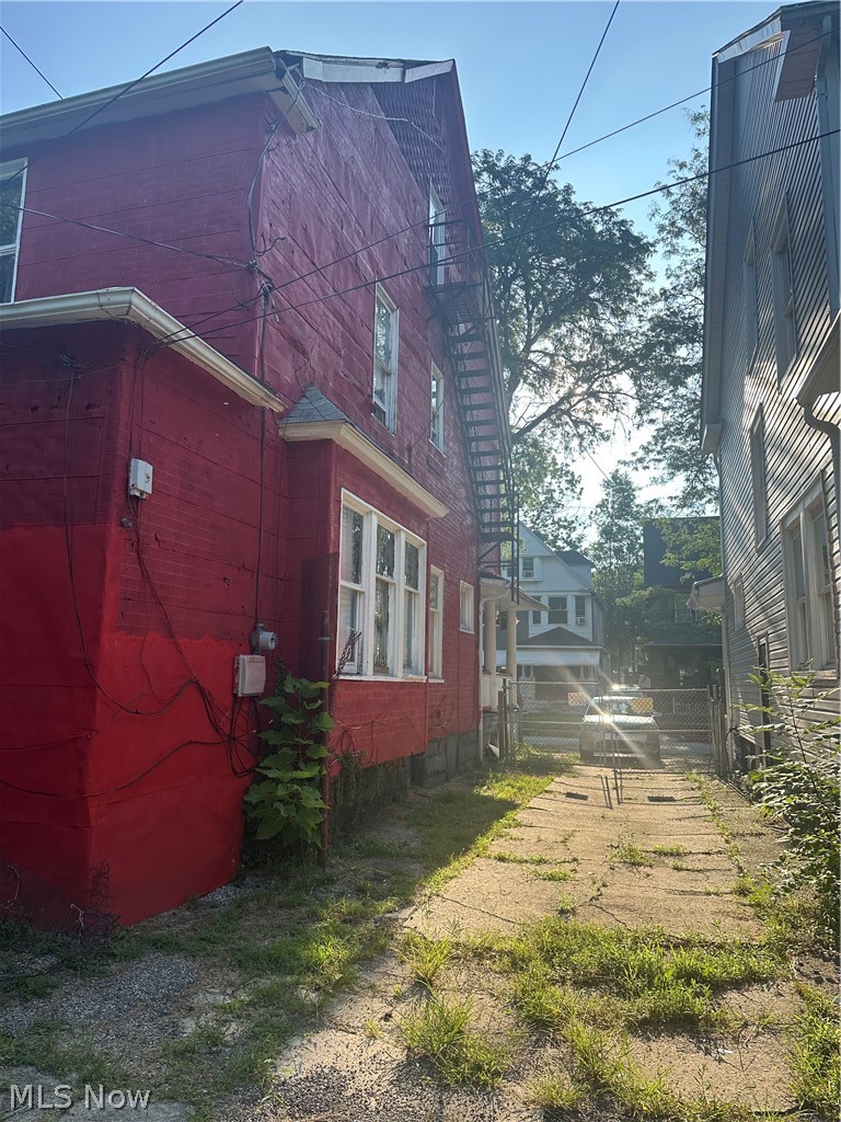 2184 E 82nd Street Property Photo 9