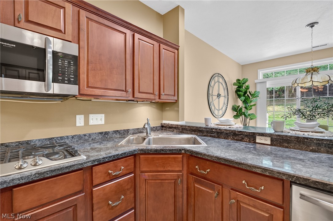 5645 Clingan Road 24 C Property Photo 19