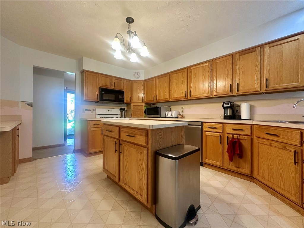 11 Mohawk Drive Property Photo 15