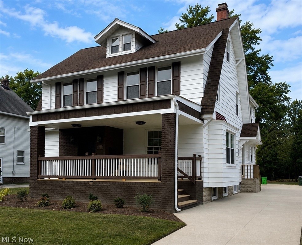 1720 Beaconwood Property Photo 2
