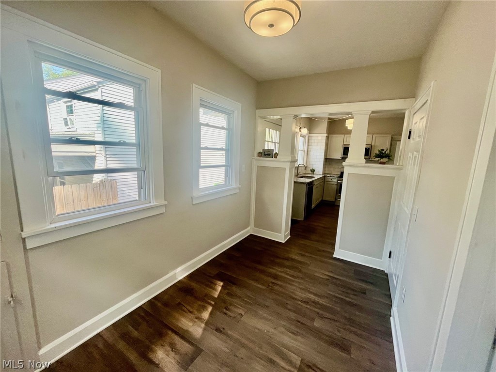 1720 Beaconwood Property Photo 9