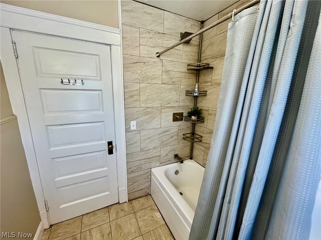 1720 Beaconwood Property Photo 24