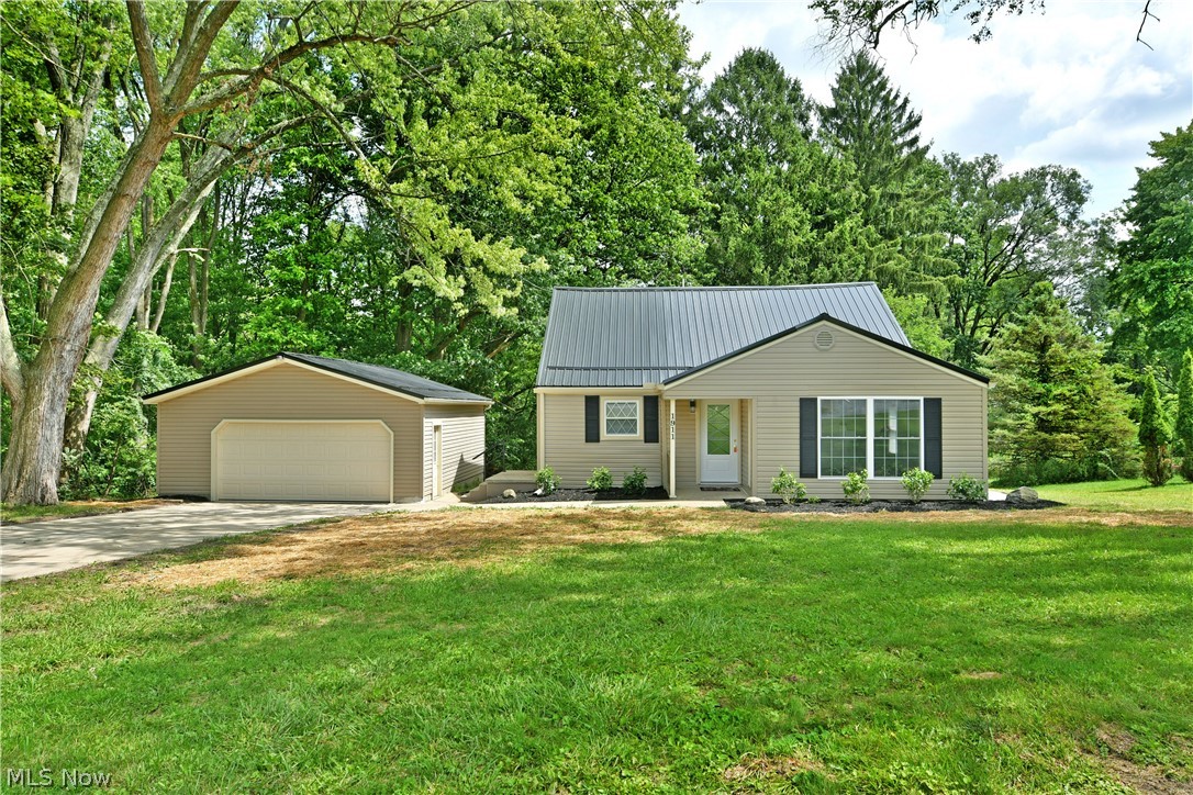 1911 Hubbard Thomas Road