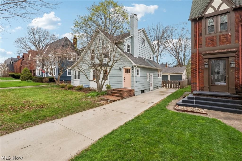141 Melbourne Avenue Property Photo 2