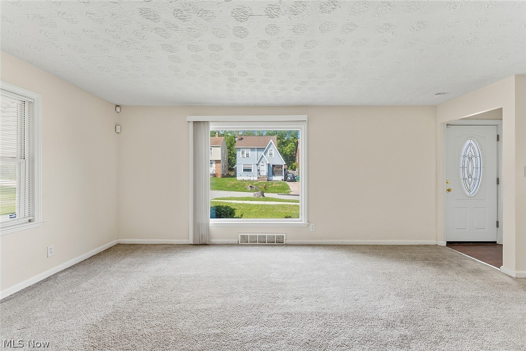 19316 Milan Drive Property Photo 3