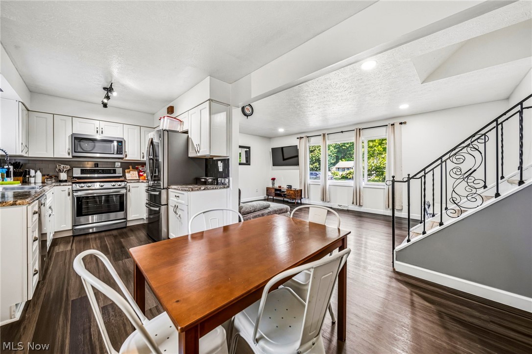 38102 Parkway Boulevard Property Photo 10