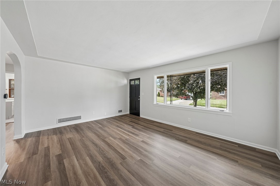 1155 Bell Court Property Photo 3