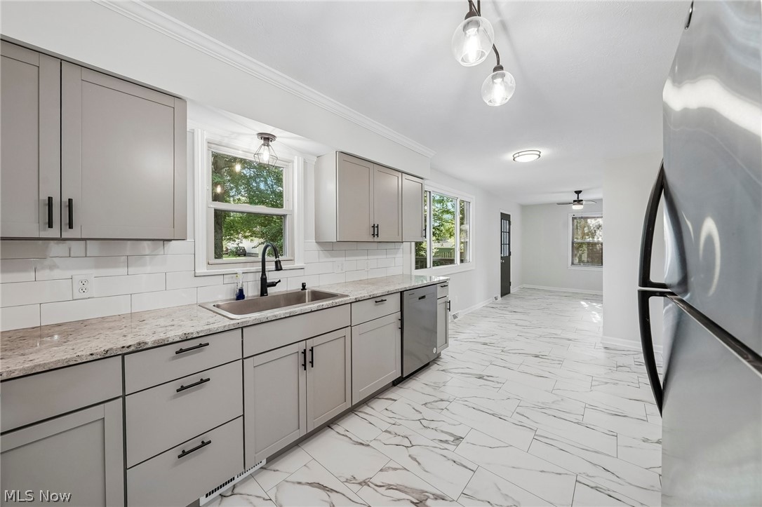 1155 Bell Court Property Photo 4