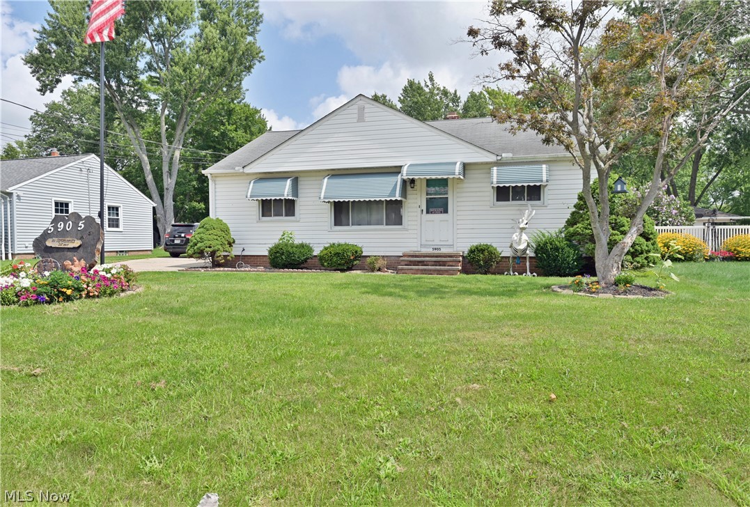 5905 Stearns Road Property Photo 1