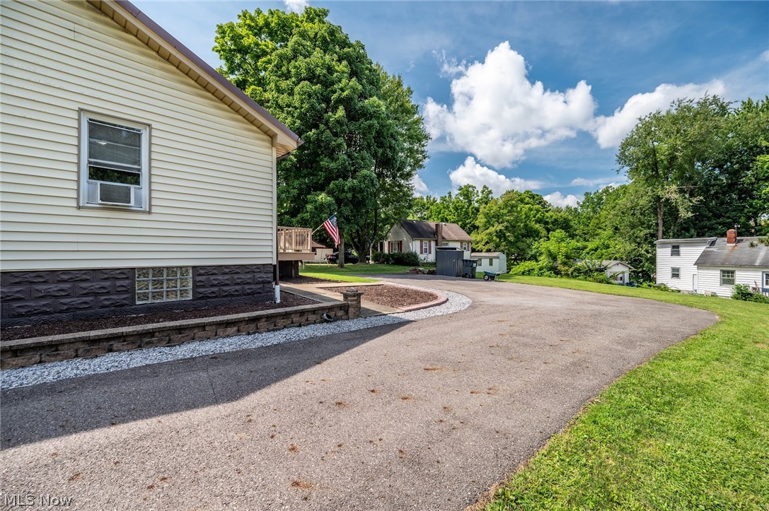 3804 Eigen Street Property Photo 9