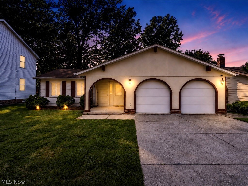 23694 Samuel Drive Property Photo 4