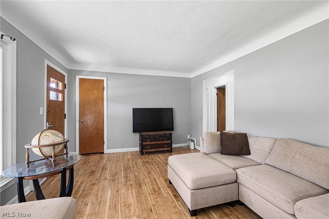 10810 Windham Road Property Photo 5