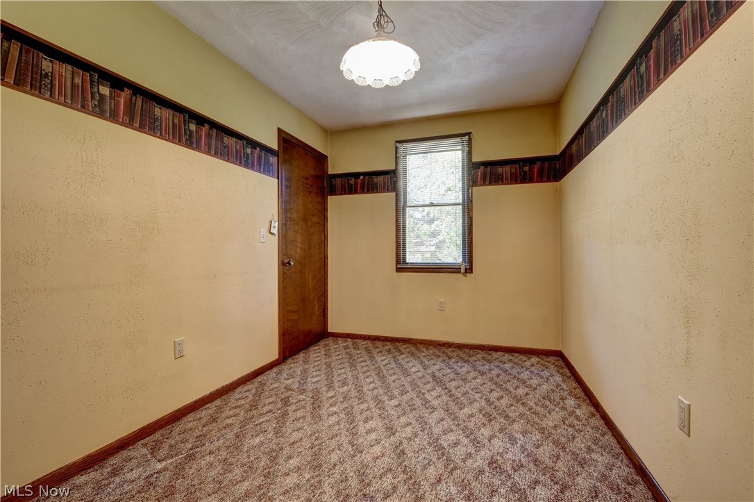33111 Township Road 490 Property Photo 33